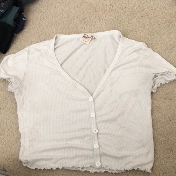 Tops - cropped button up shirt